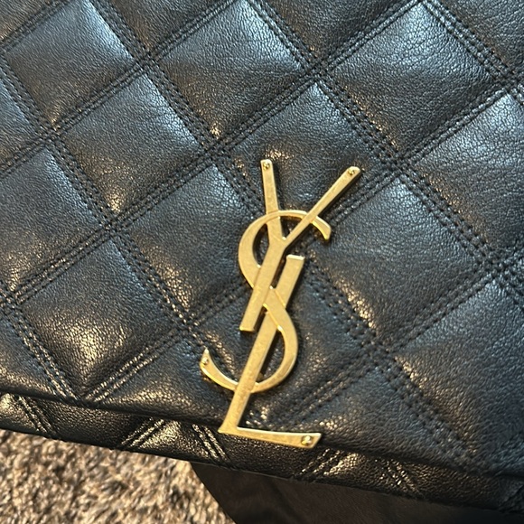 Saint Laurent Becky Handbag - Picture 7 of 17